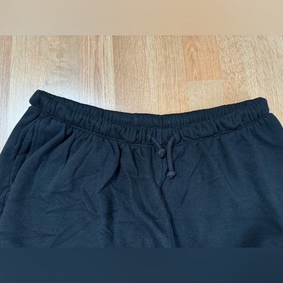 Black H&M DIVIDED Straight Leg Sweatpants - Picture 3 of 5